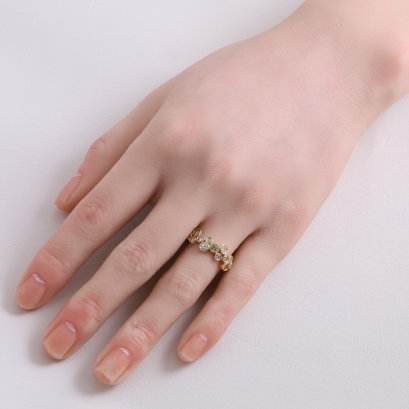 Fantasy rainbow coloured diamond ring