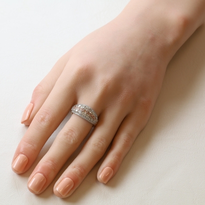 Meander Argyle pink champagne and white diamond dress ring
