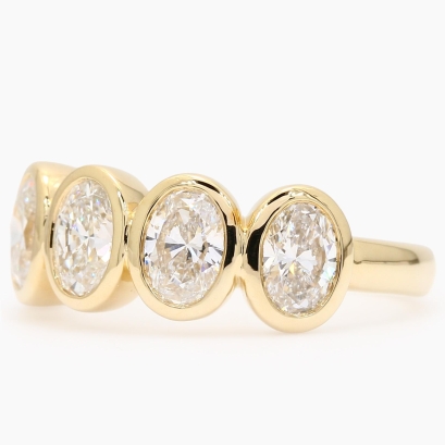Locket white oval-cut lab-grown diamond band ring