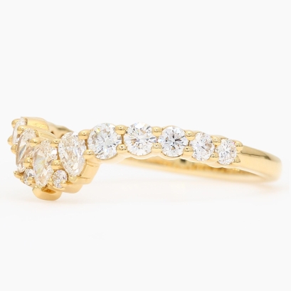 Zenith pear-cut and round-cut white curved diamond band