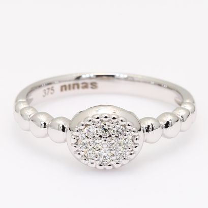 Antlia white diamond cluster ring