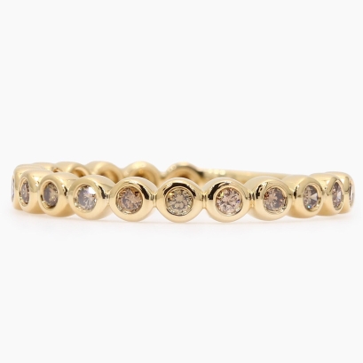 Dove champagne bezel-set diamond band