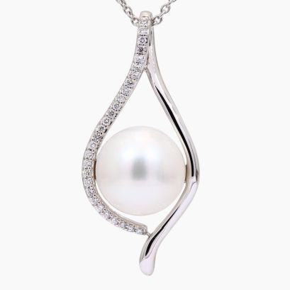 Embrace white South Sea pearl and white diamond necklace