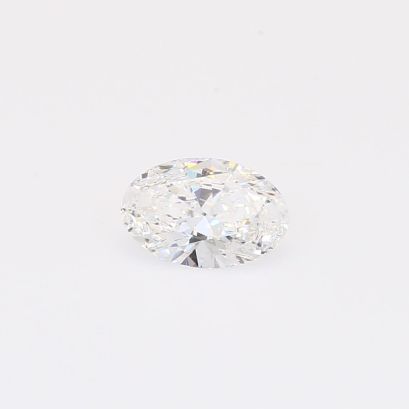 0.53 Carat oval-cut white lab-grown IGI-certified diamond
