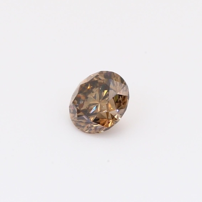0.70 Carat round-cut champagne diamond