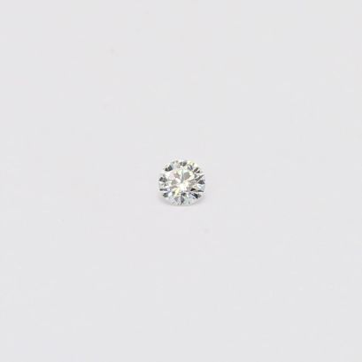 0.04 Carat round cut white diamond