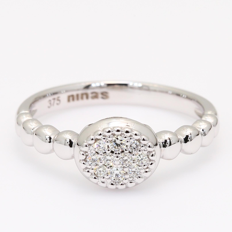 Antlia white diamond cluster ring