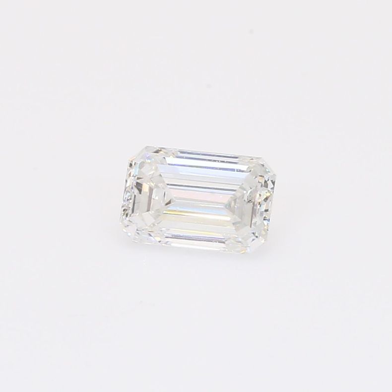 0.72 Carat emerald-cut white lab-grown IGI-certified diamond