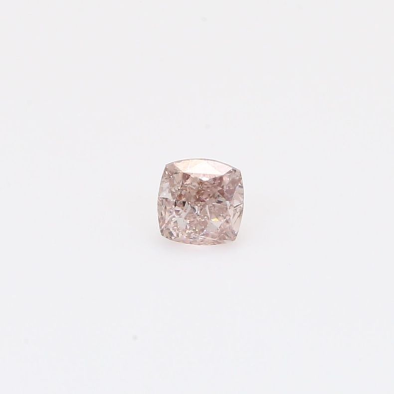 0.32 Carat cushion-cut light champagne diamond