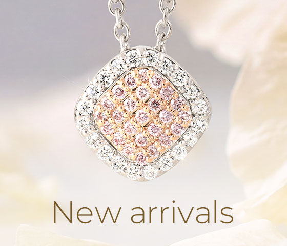 Hanging Argyle pink diamond pendant necklace