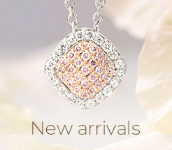 Hanging Argyle pink diamond pendant necklace
