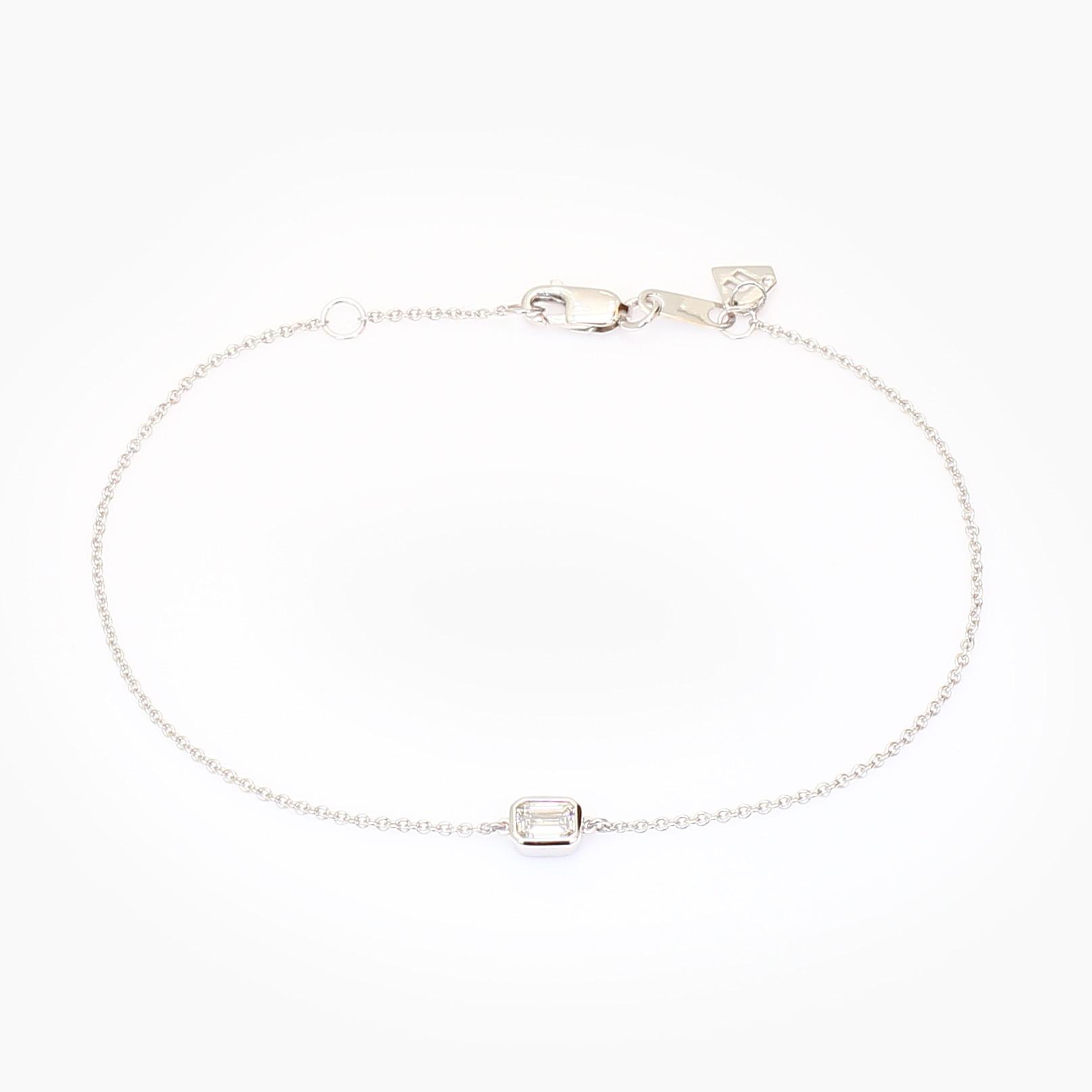 Sparkling emerald-cut white diamond bracelet