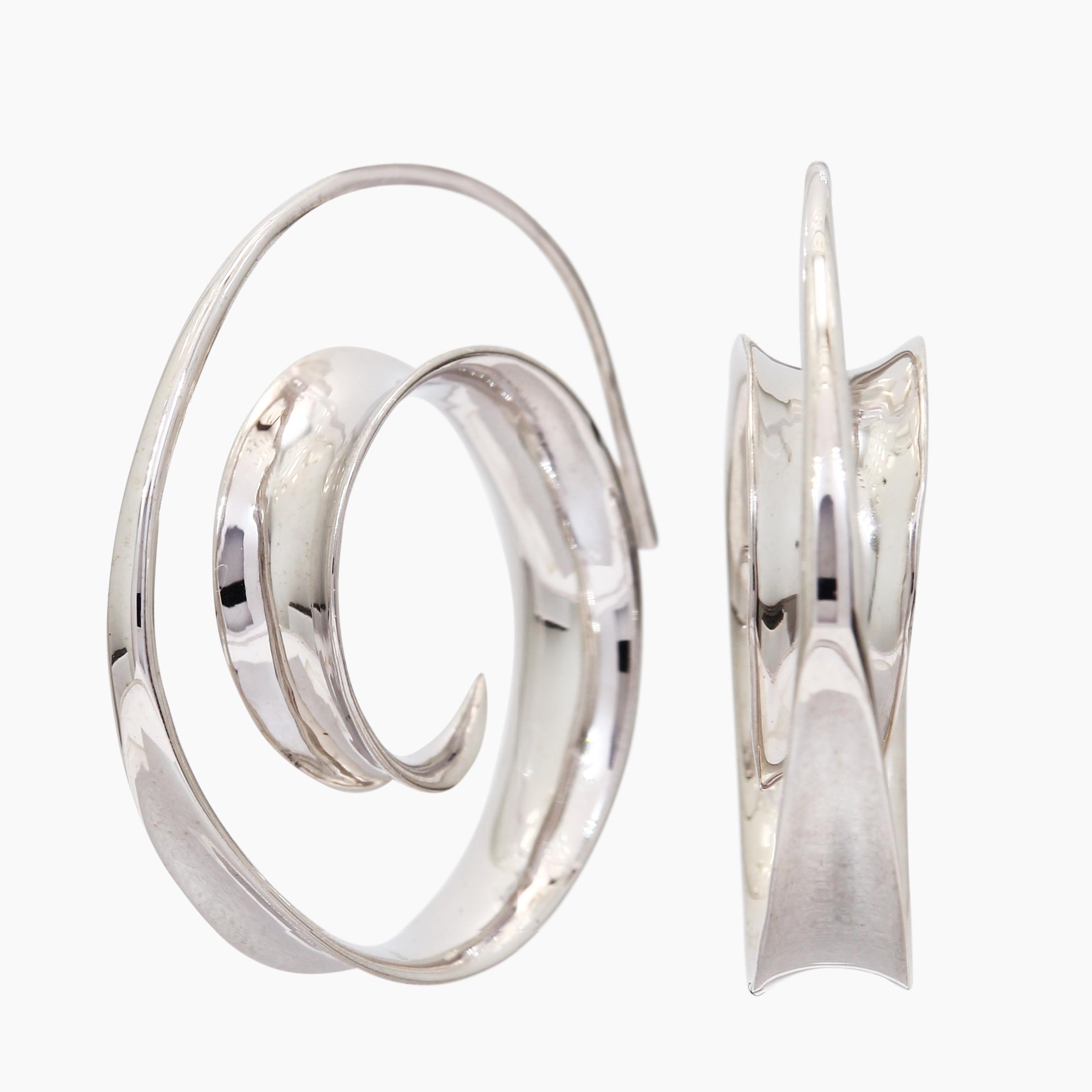 Curl spiral curl hoop earring