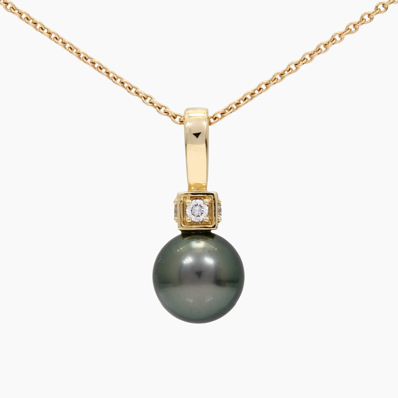 Corsica  black Tahitian pearl and white diamond necklace