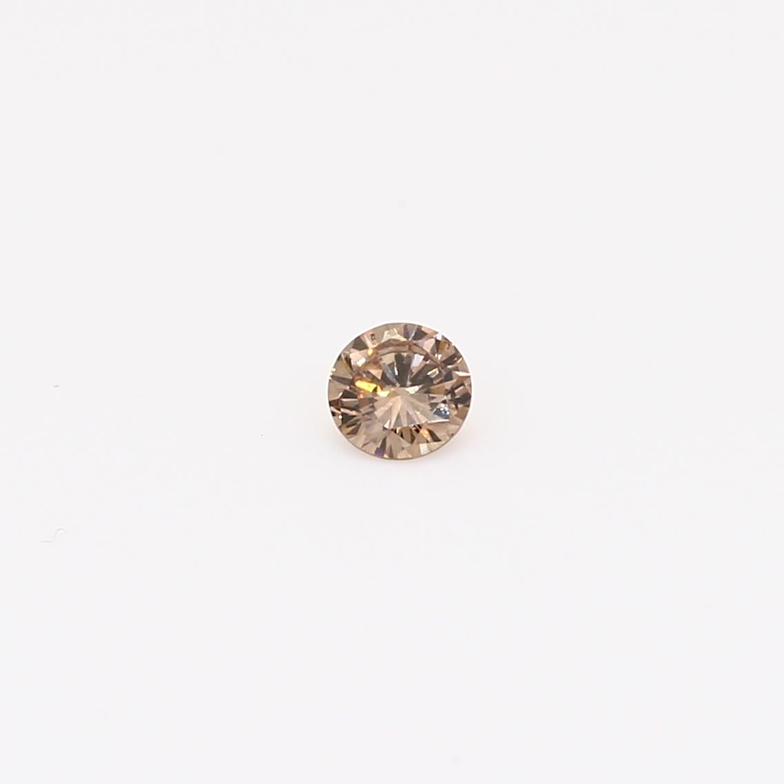 0.11 Carat round-cut champagne diamond