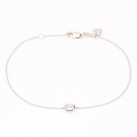 Sparkling emerald-cut white diamond bracelet