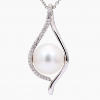 Embrace white South Sea pearl and white diamond necklace