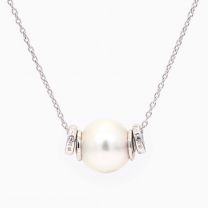 Carrie white South Sea pearl necklace