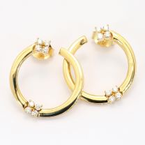 Fluttering white diamond circle stud earrings