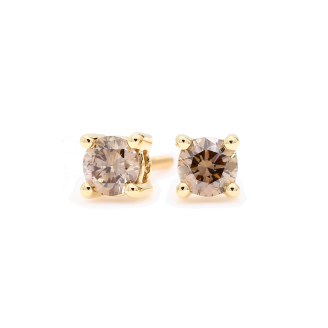 Sparkling 0.50 carat champagne diamond stud earrings