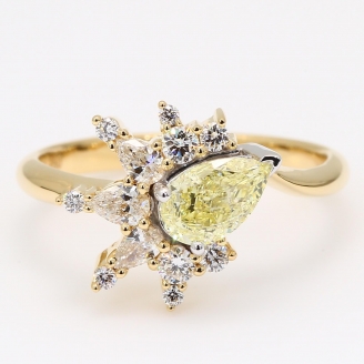 Marie pear and round-cut fancy yellow and white diamond ring
