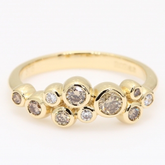 Effervescence champagne and white diamond ring
