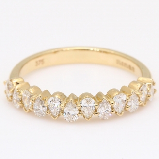 Nelis pear-cut white diamond stackable ring