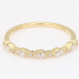 Calyx marquise and round-cut white diamond stackable ring