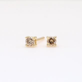 Sparkling 0.15 carat champagne diamond stud earrings