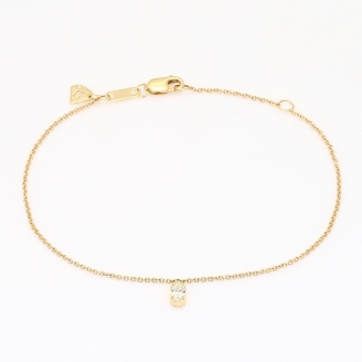 Ellipse oval-cut white diamond bracelet
