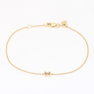 Sparkling emerald cut champagne diamond bracelet