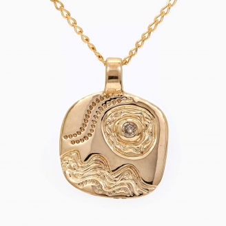 Country champagne diamond pendant