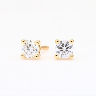 Sparkling 0.50ct white diamond stud earrings