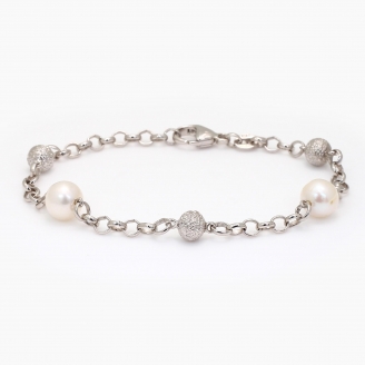 Walpole quandong and white pearl bracelet