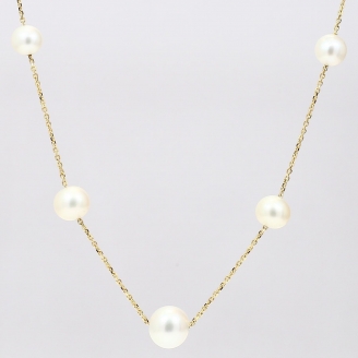 Haiti white pearl necklace