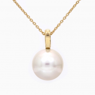 Luca white South Sea pearl necklace