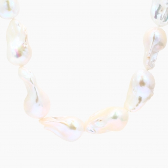 Isara baroque white freshwater pearl necklace