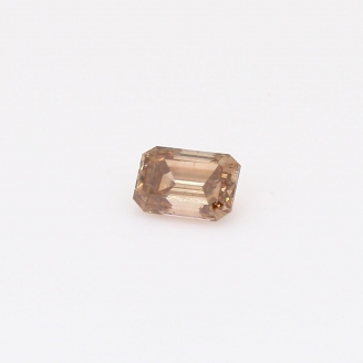 0.35 Carat emerald-cut champagne diamond