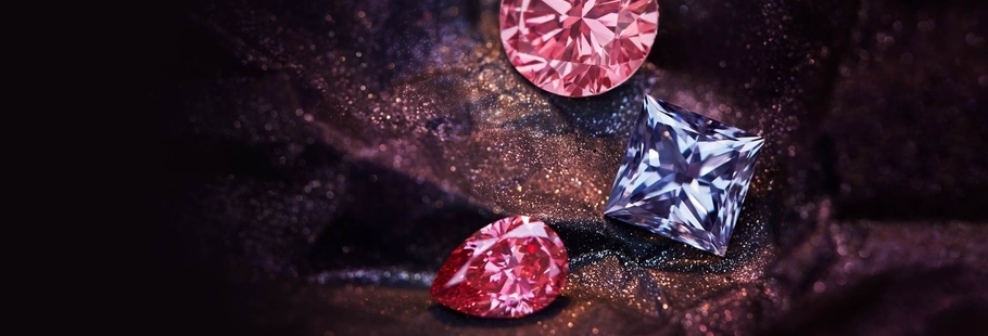 Nina’s Guide For Buying Blue Diamonds