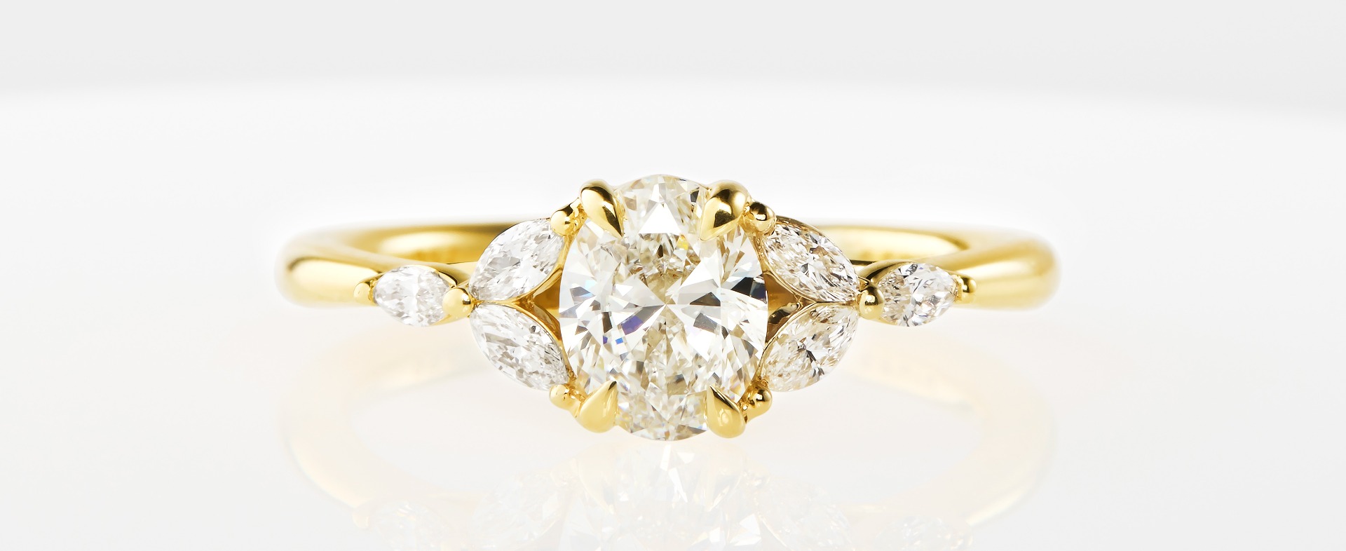 engagement ring with beautiful diamonds and a large centre stone
