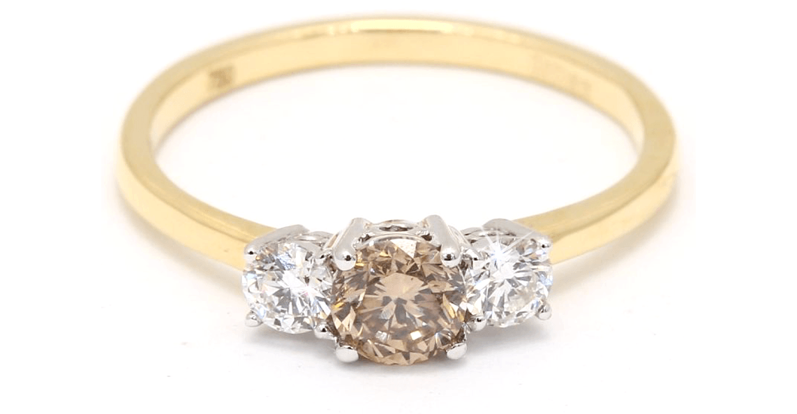 Three stone diamond rings | Engagement ring trends | Nina's Jewellery